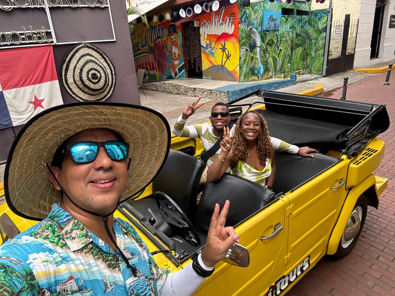 VW Safari tour in Panama City with Tomi Tours